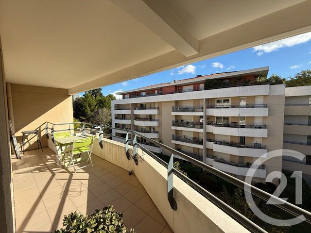 Appartement T2 à vendre - 2 pièces - 50.0 m2 - MARSEILLE - 13009 - PROVENCE-ALPES-COTE-D-AZUR - Century 21 Coeur Neuf